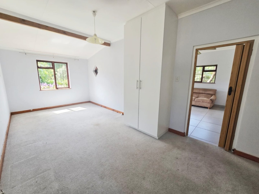 1 Bedroom Property for Sale in Hoekwil Western Cape